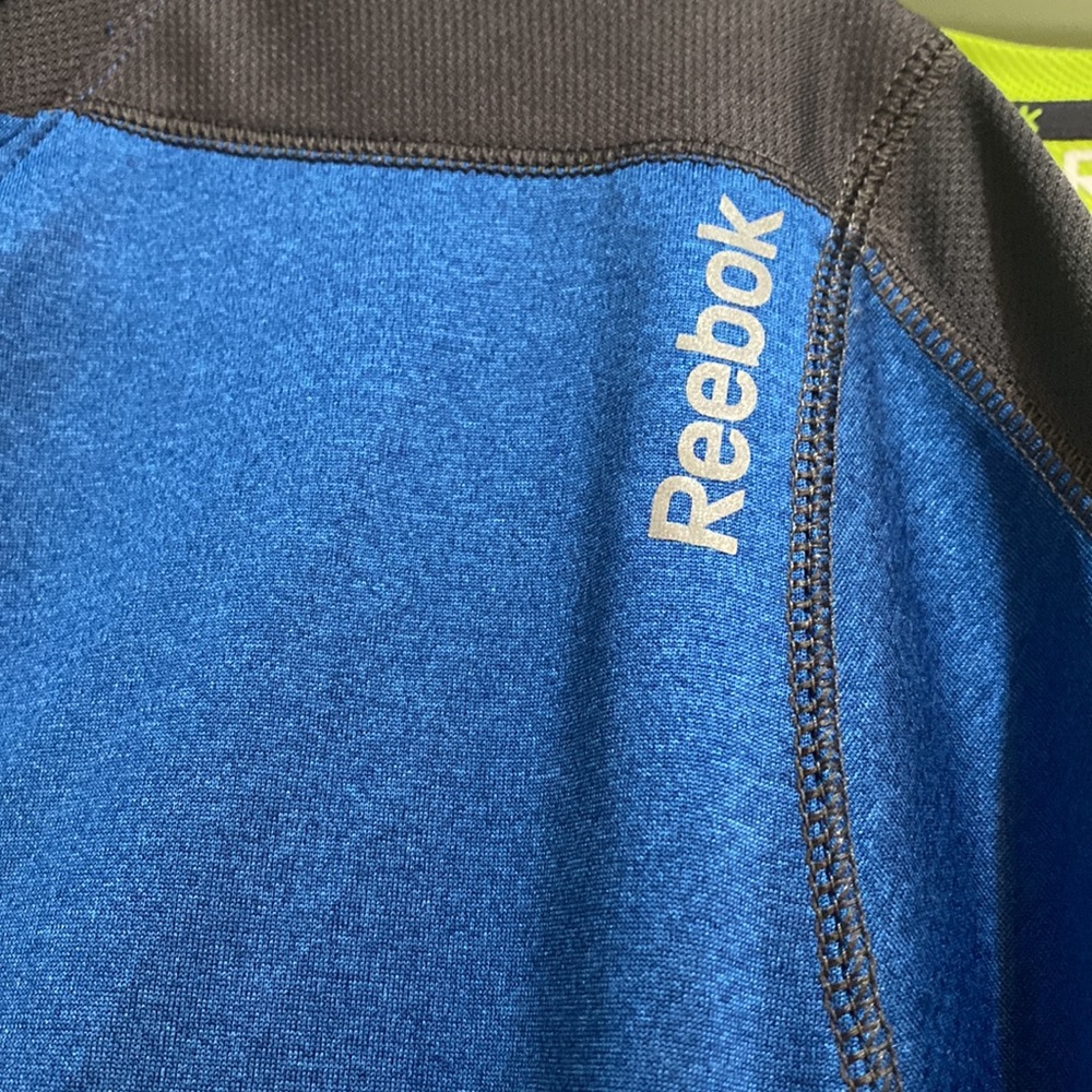 Two Reebok tees - Picture 3 of 8